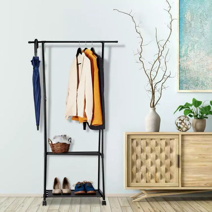 Stand Appendiabiti triangolare  in Metallo con Ruote – Nero o Bianco